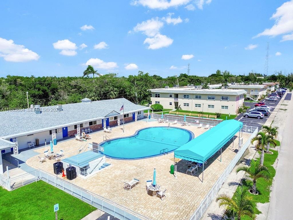 1301 N 12th Court 3B, Hollywood, FL 33019 photo 13