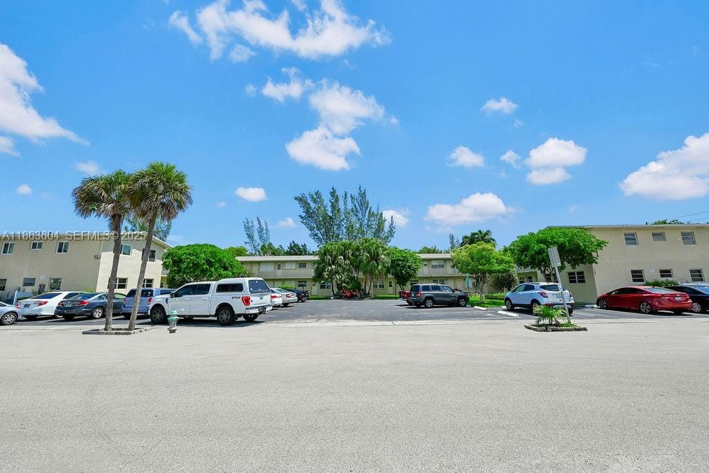 1301 N 12th Court 3B, Hollywood, FL 33019 photo 15