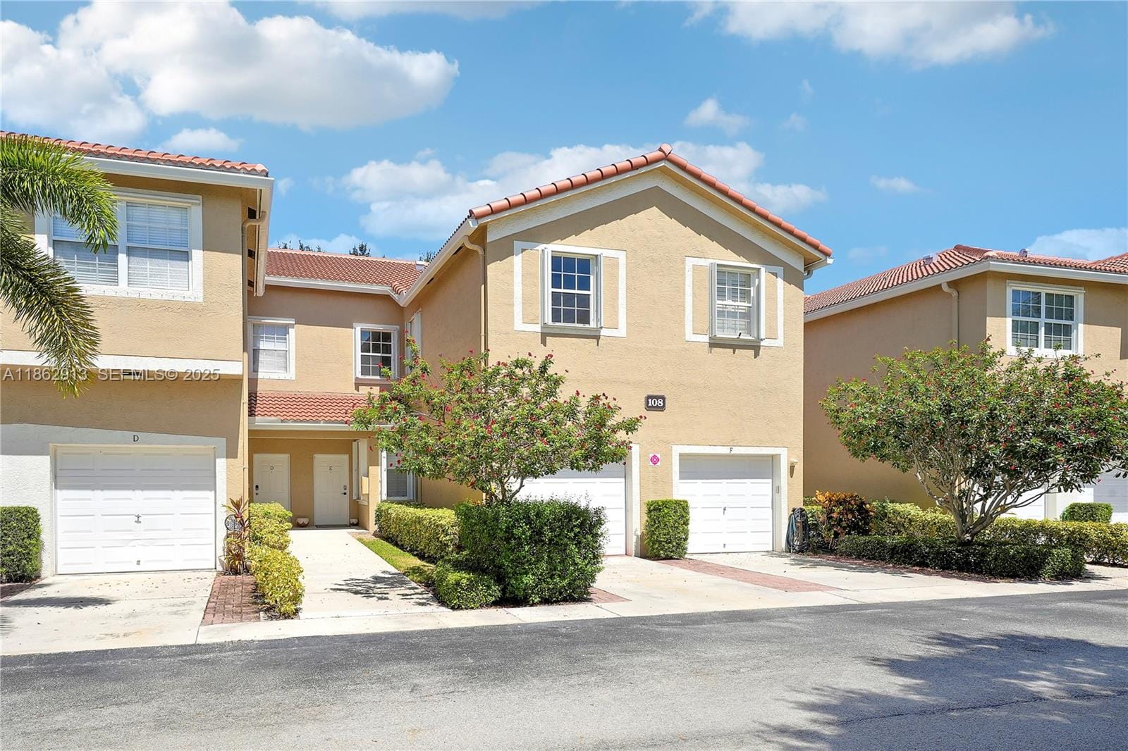 108 Lighthouse Circle E, Tequesta, FL 33469
