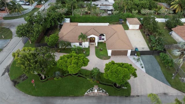 28401 SW 158th Court, Homestead, FL 33033