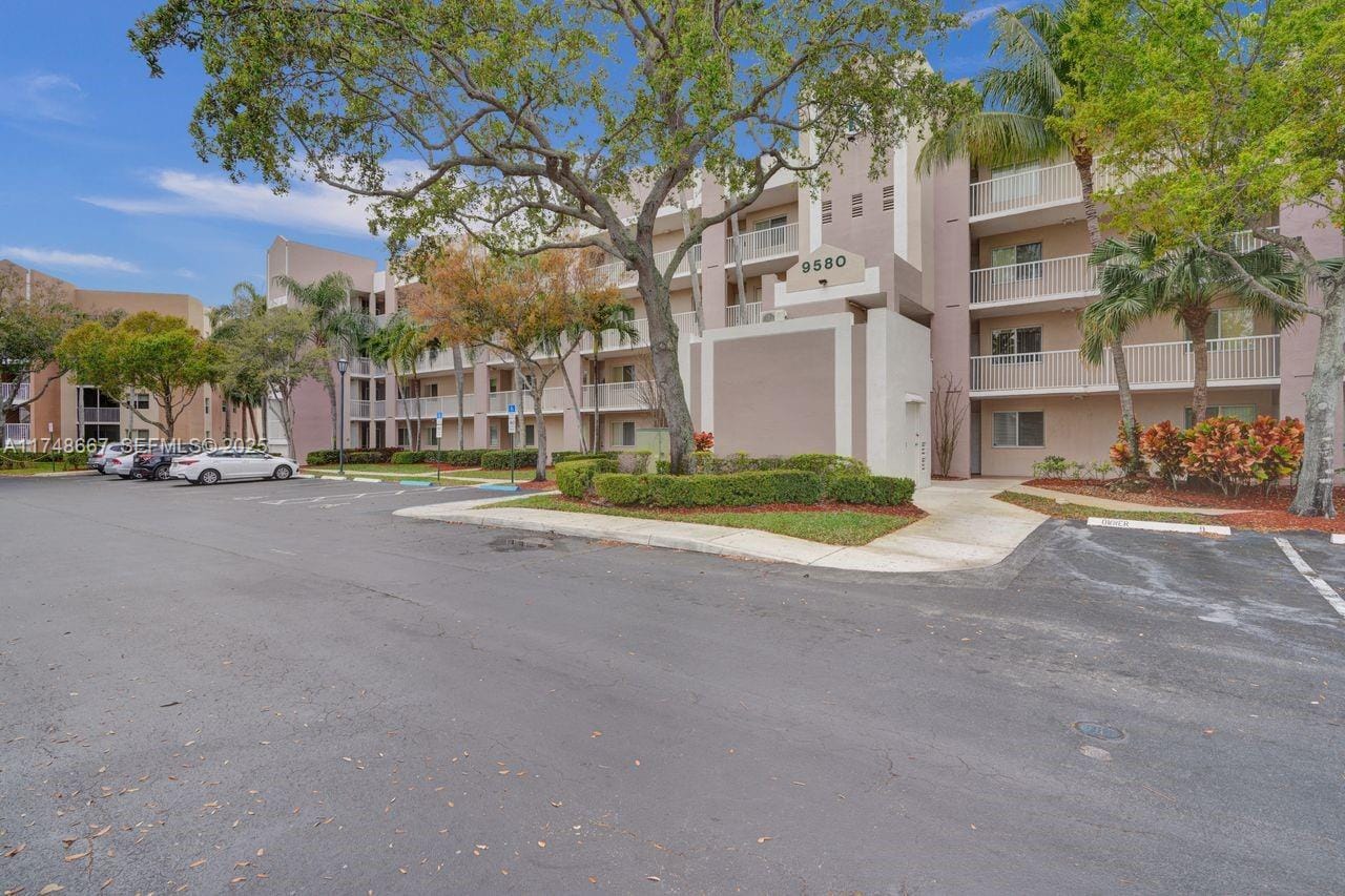 9580 Weldon Circle K310, Fort Lauderdale, FL 33321