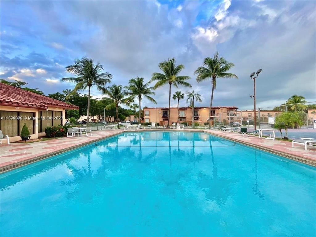 7230 Fairway Drive F8 — photo 11
