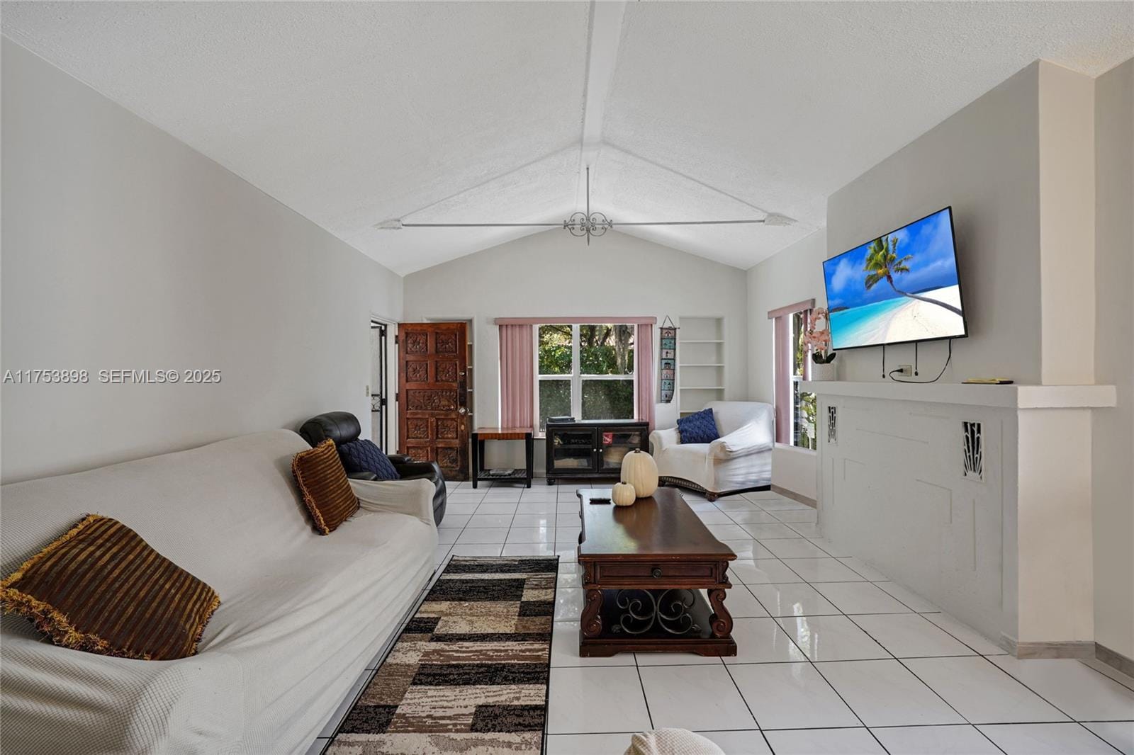 4727 NE 1st Court — photo 12
