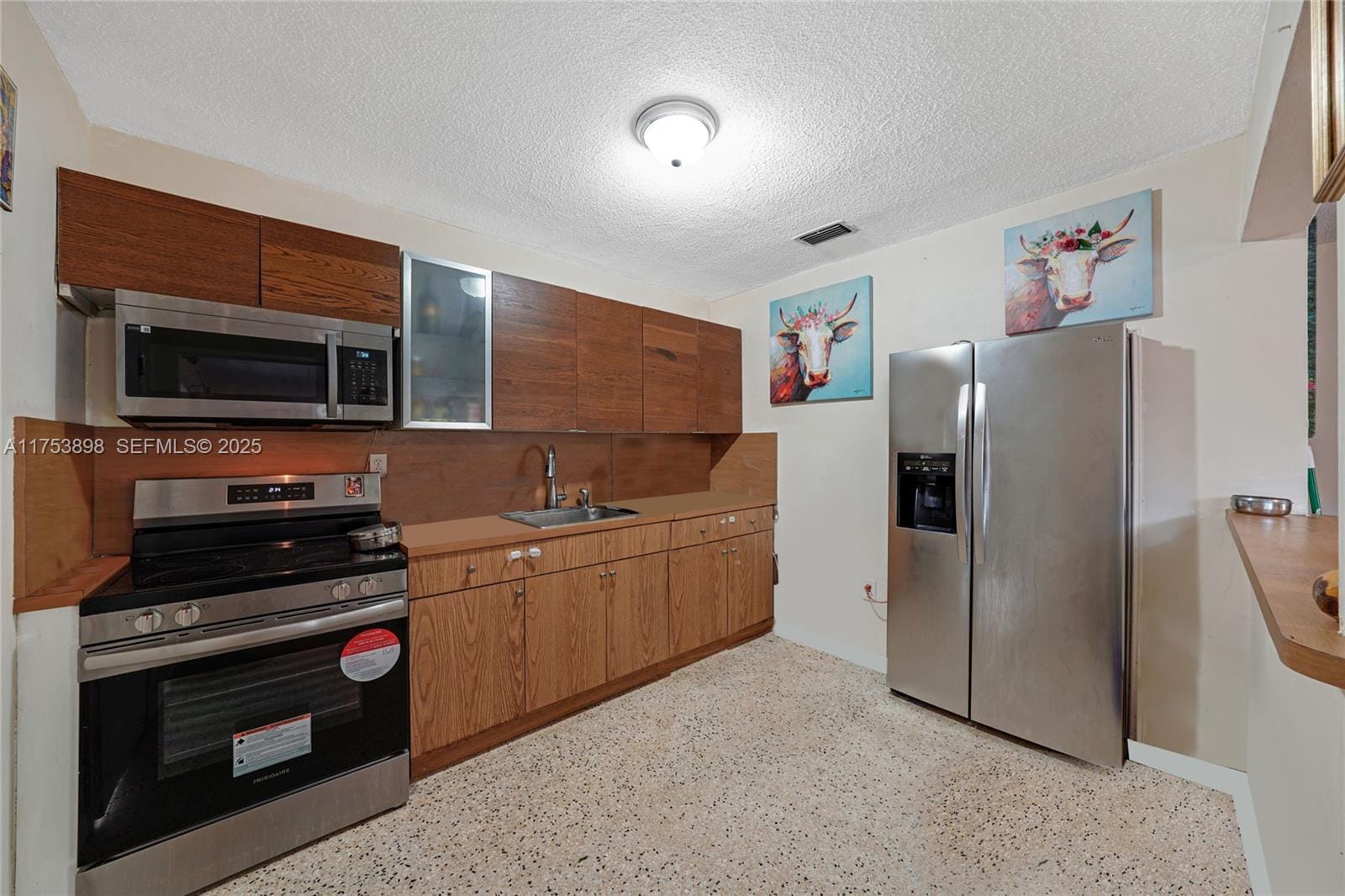 4727 NE 1st Court, Miami, FL 33137 photo 17
