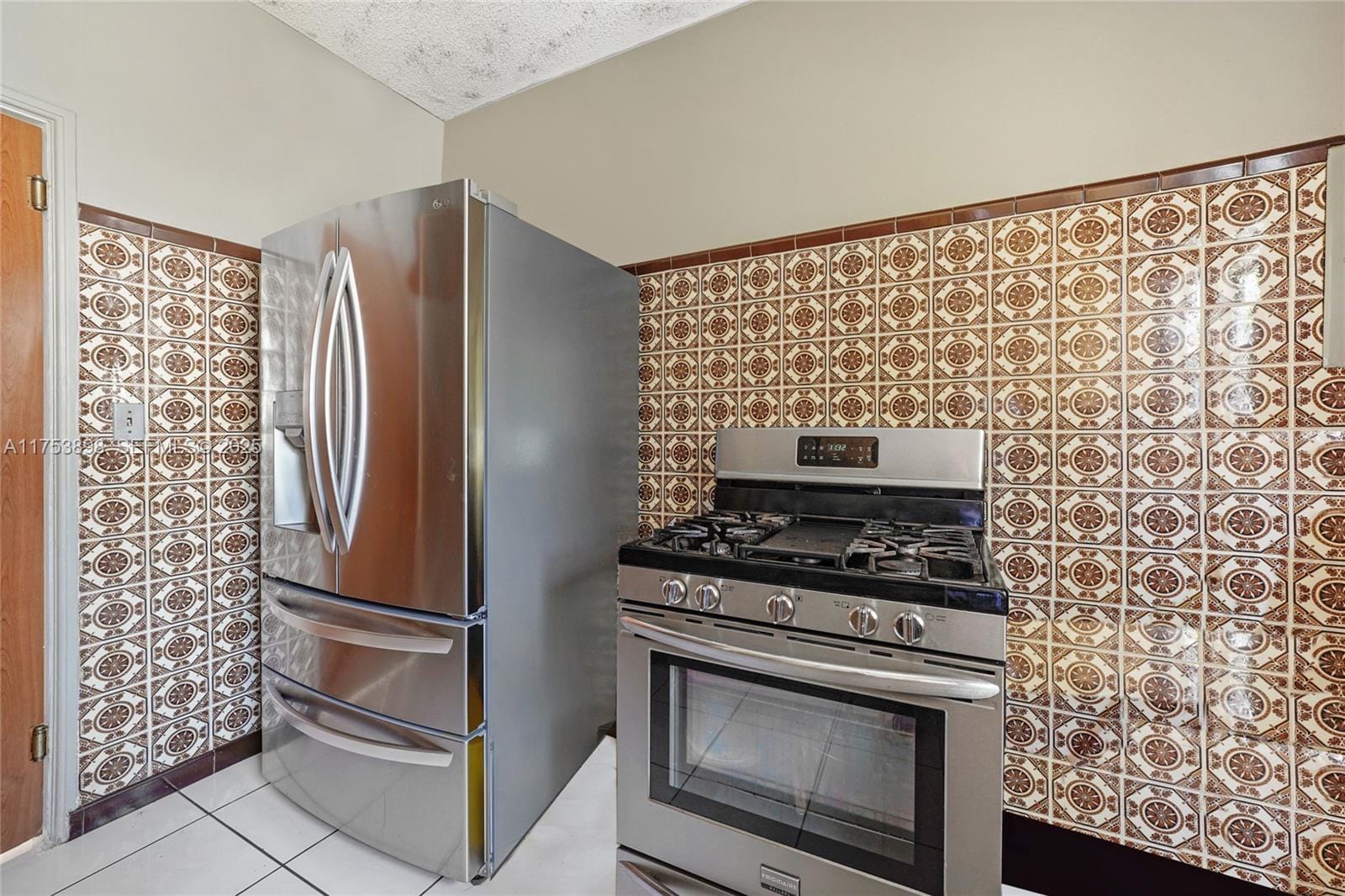 4727 NE 1st Court, Miami, FL 33137 photo 18