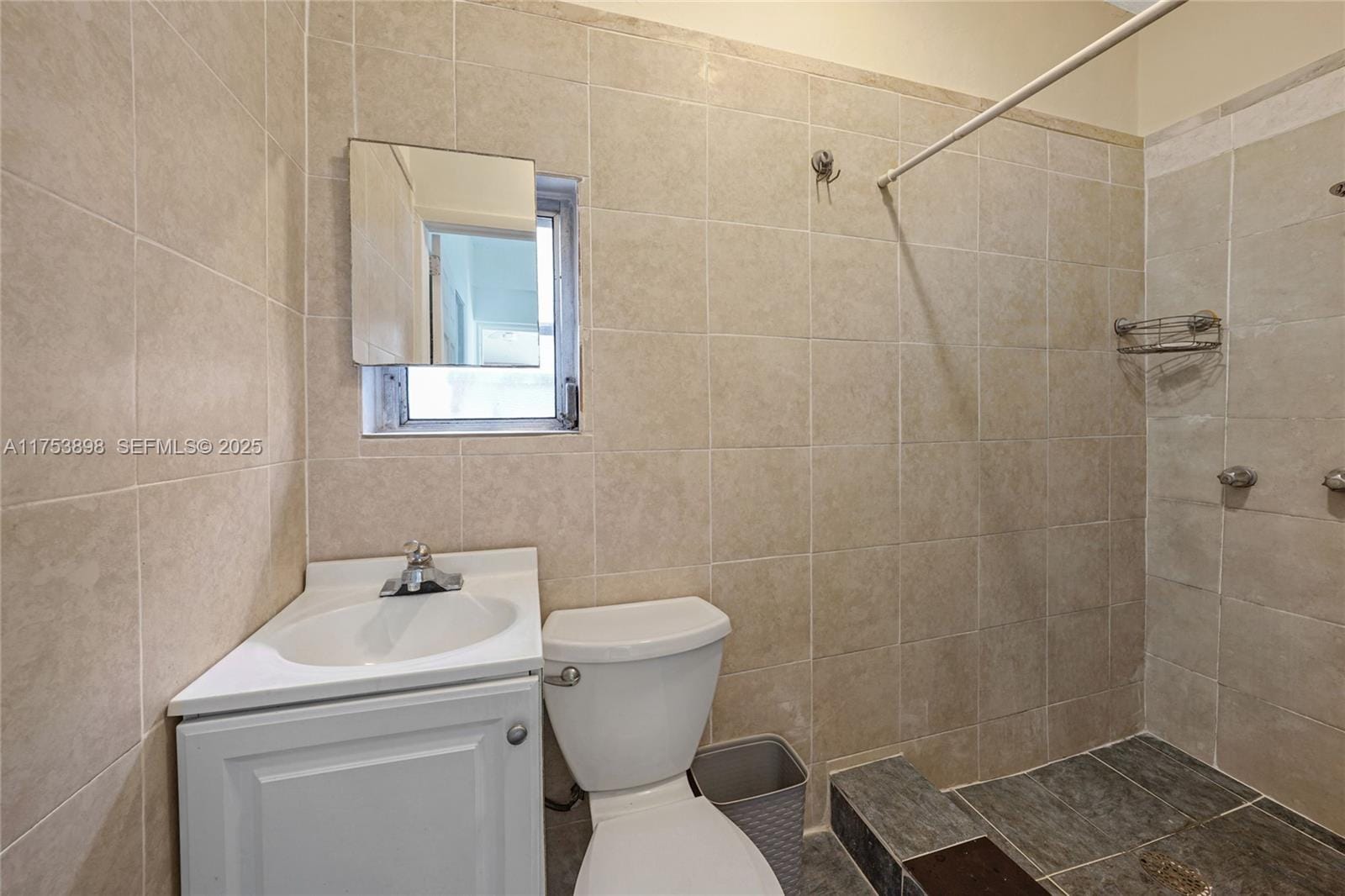 4727 NE 1st Court, Miami, FL 33137 photo 29