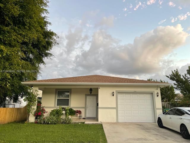 210 SW 4th Street 210, Dania Beach, FL 33004
