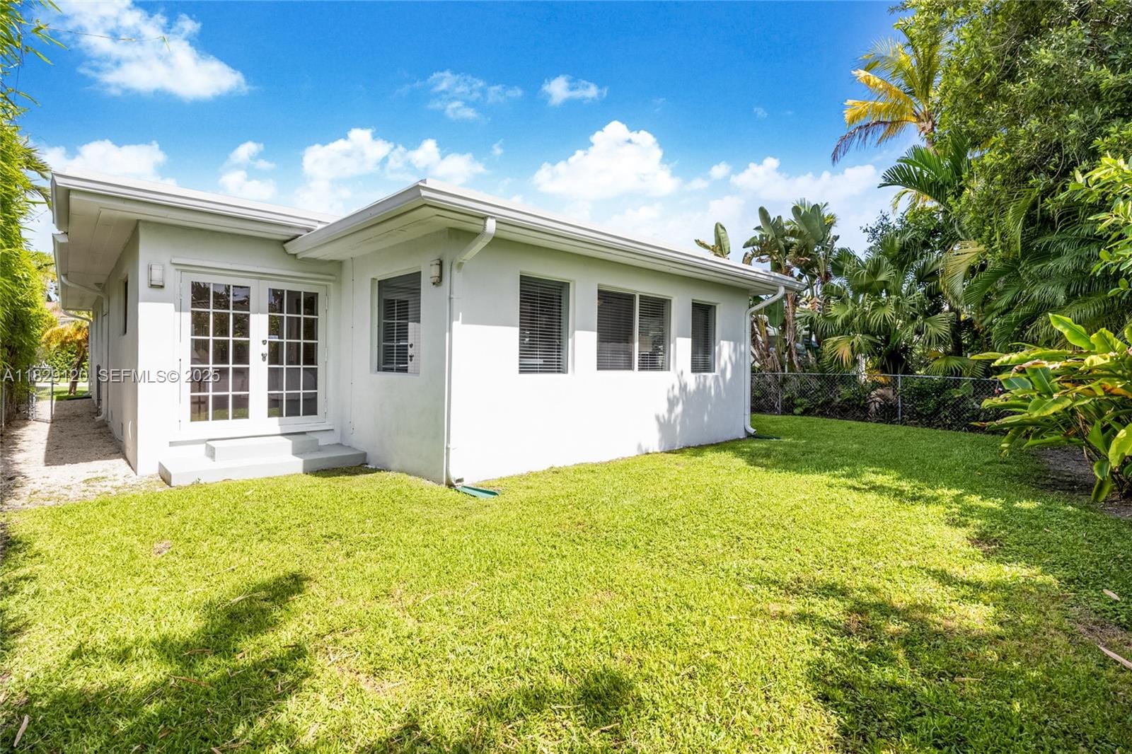 8811 Hawthorne Avenue, Surfside, FL 33154 photo 3