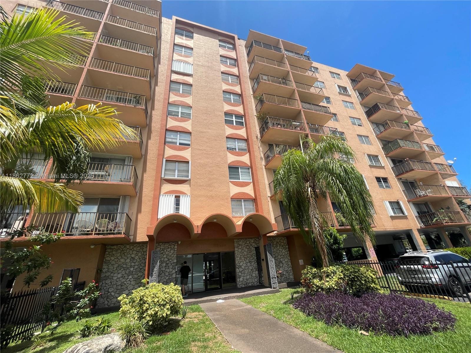 1465 NE 123rd Street 814, North Miami, FL 33161 photo 22