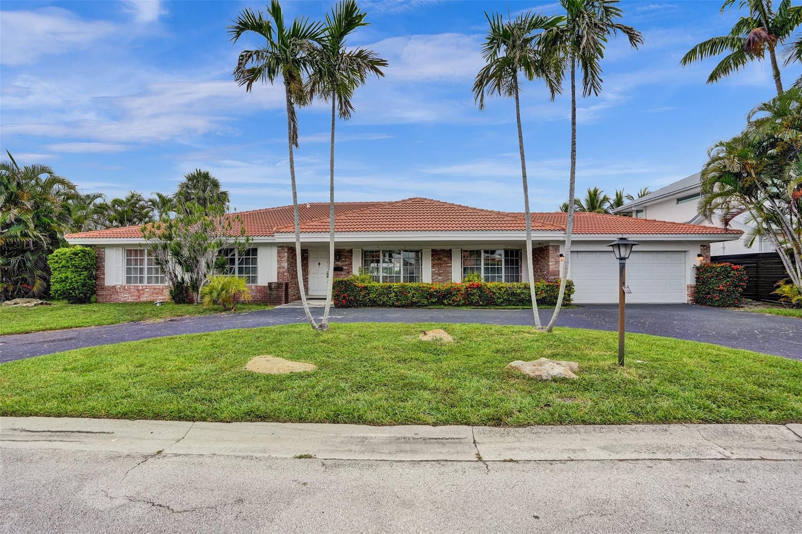 5211 NE 31st Avenue, Fort Lauderdale, FL 33308