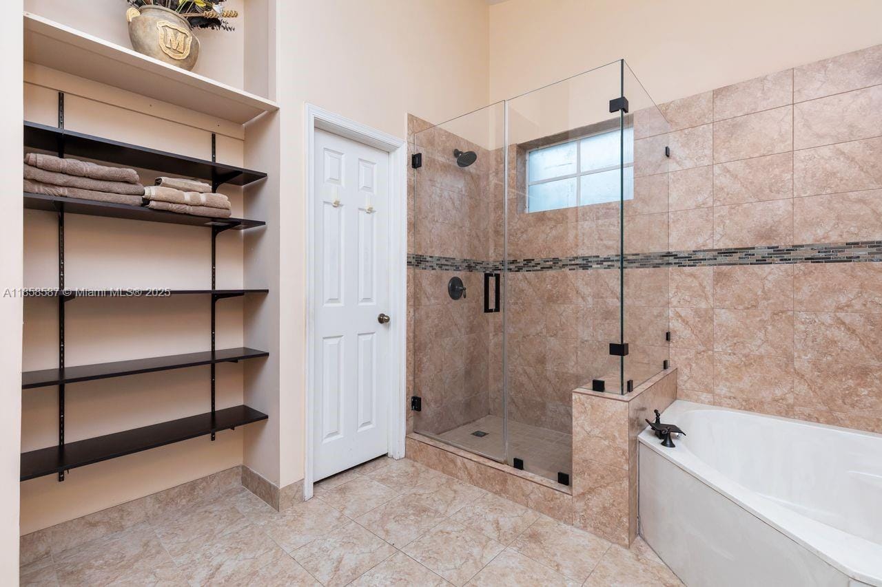 720 Verona Lake Drive, Weston, FL 33326 photo 14