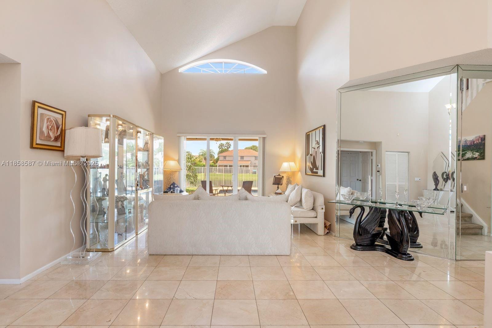720 Verona Lake Drive — photo 3
