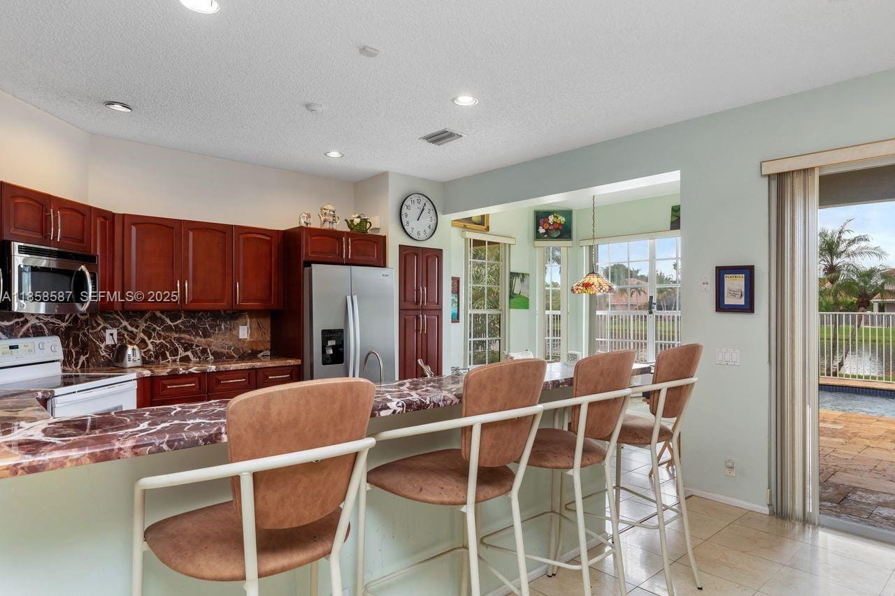 720 Verona Lake Drive — photo 9