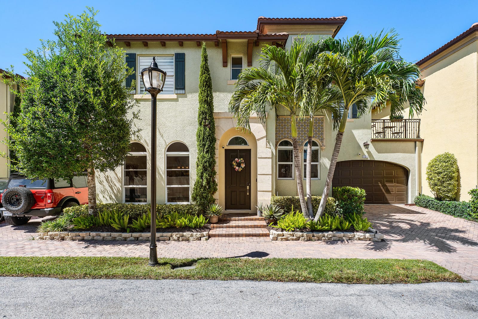 121 Via Poinciana Lane — photo 4