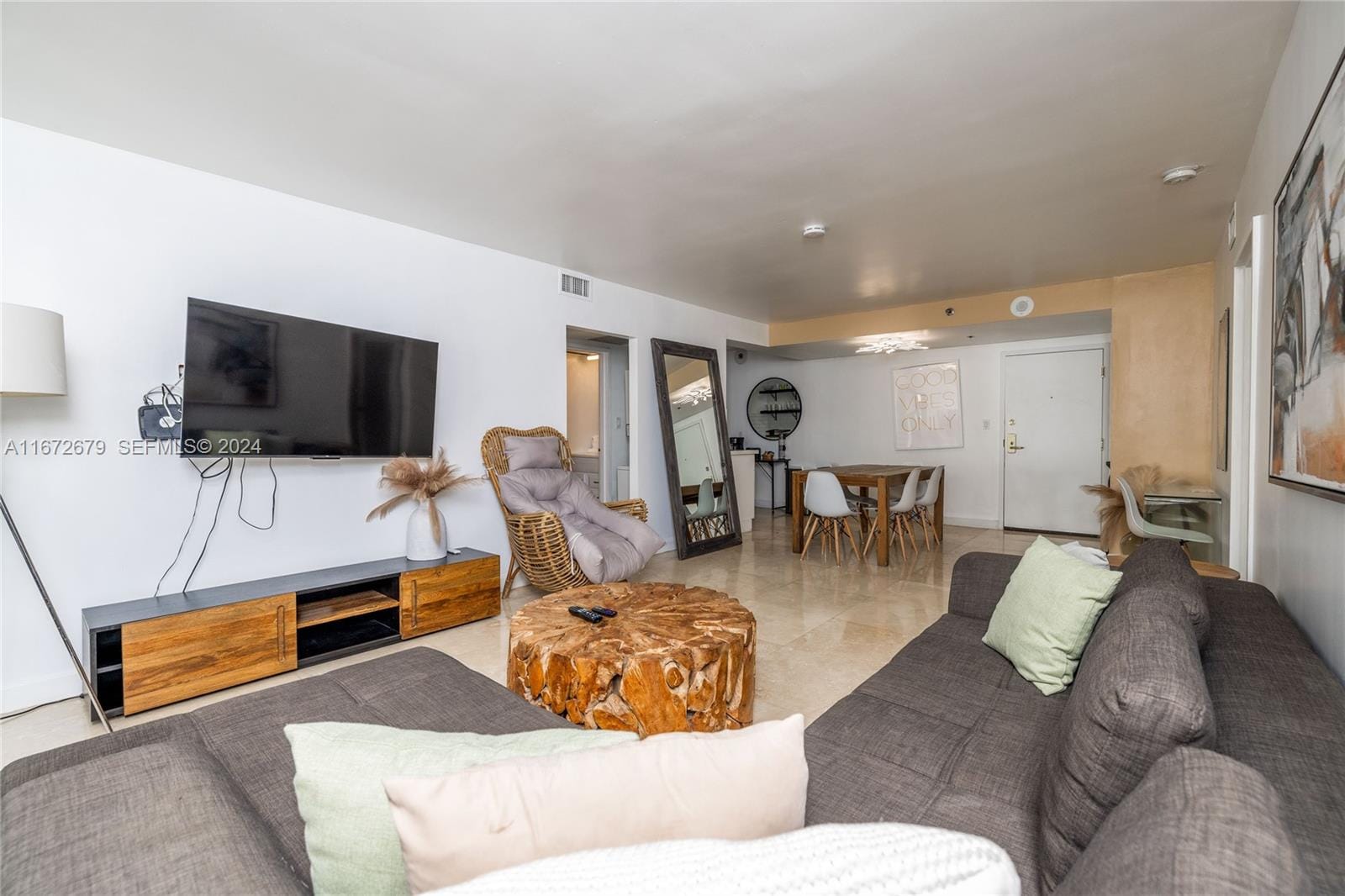 5225 Collins Avenue 1114, Miami Beach, FL 33140 photo 23