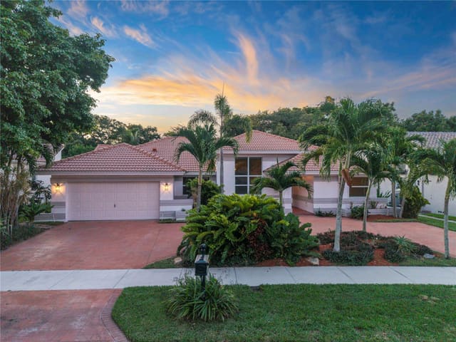 9101 N Southern Orchard Road, Davie, FL 33328