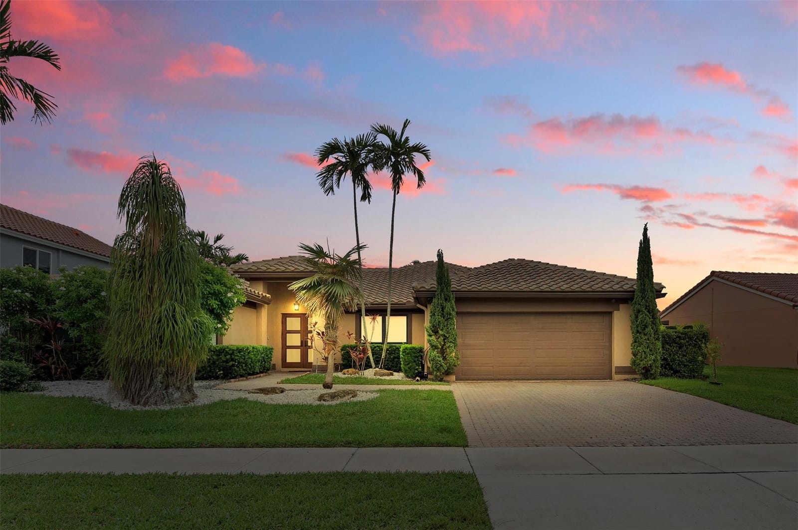 1123 NW 195th Avenue, Pembroke Pines, FL 33029