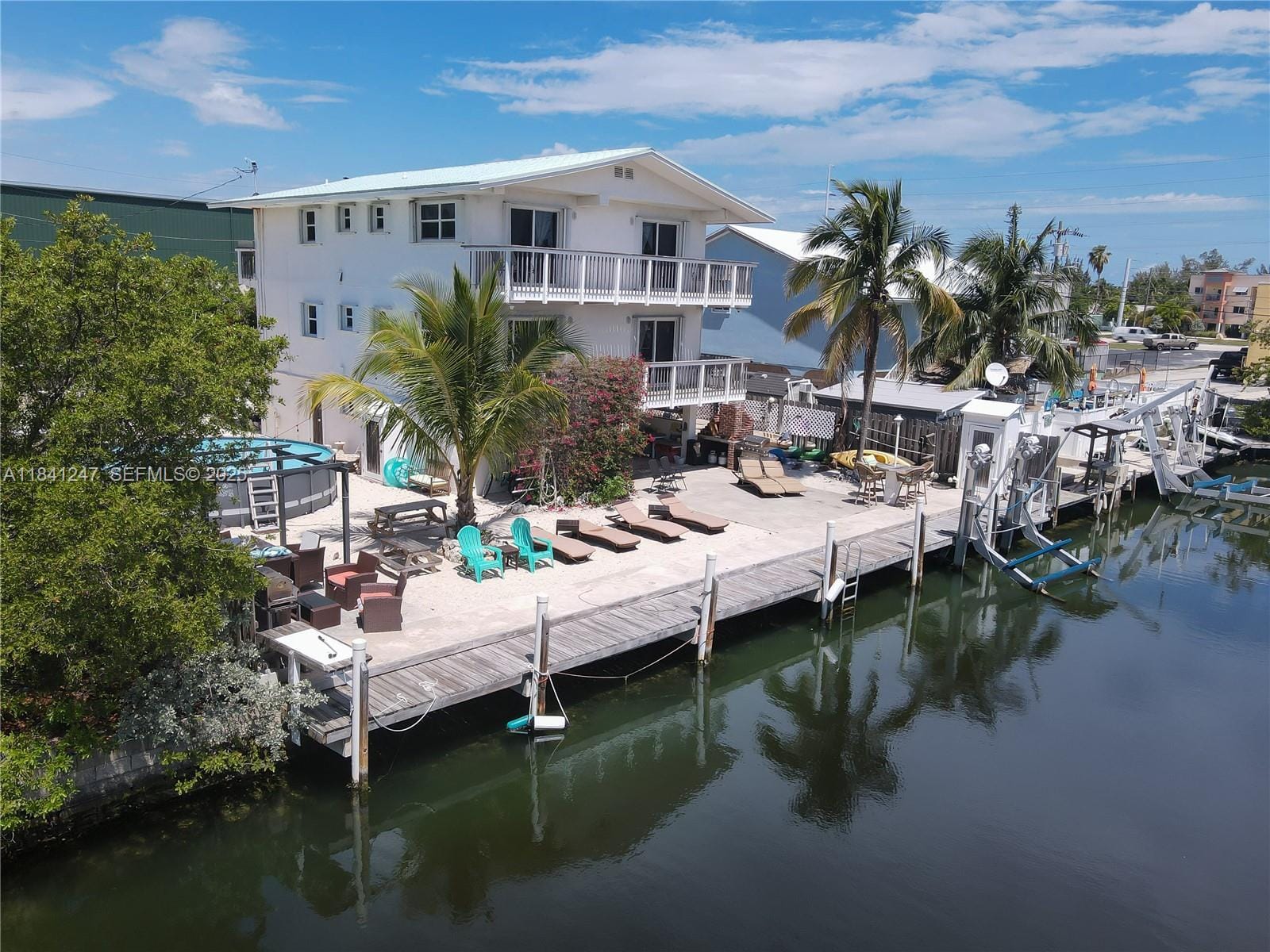 440-442 48th Ocean Street, Marathon, FL 33050 photo 3