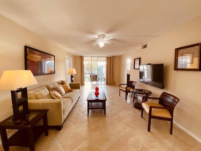9420 S Hollybrook Lake Drive 305, Pembroke Pines, FL 33025, Pembroke Pines