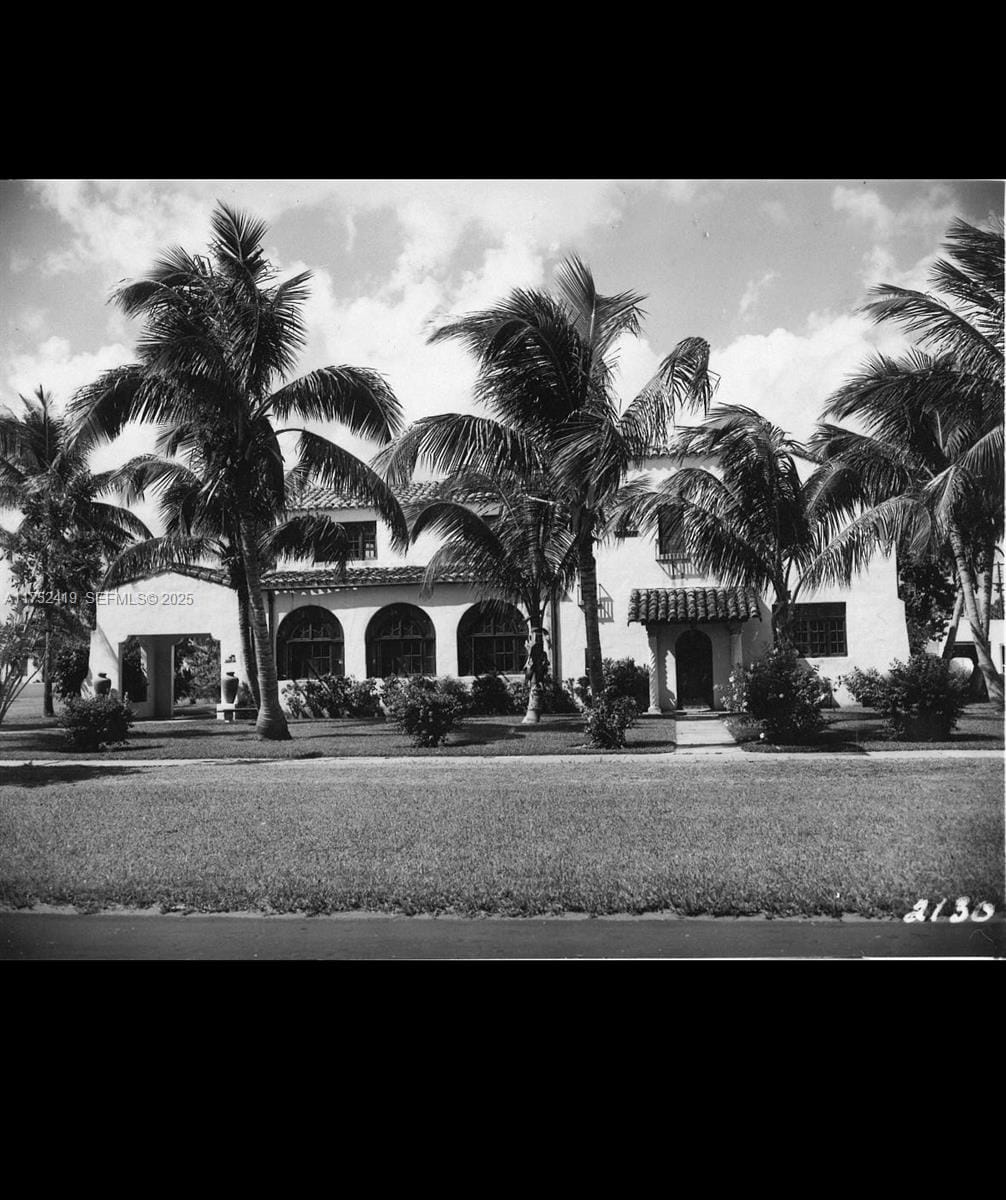 1624 Granada Boulevard, Coral Gables, FL 33134 photo 2
