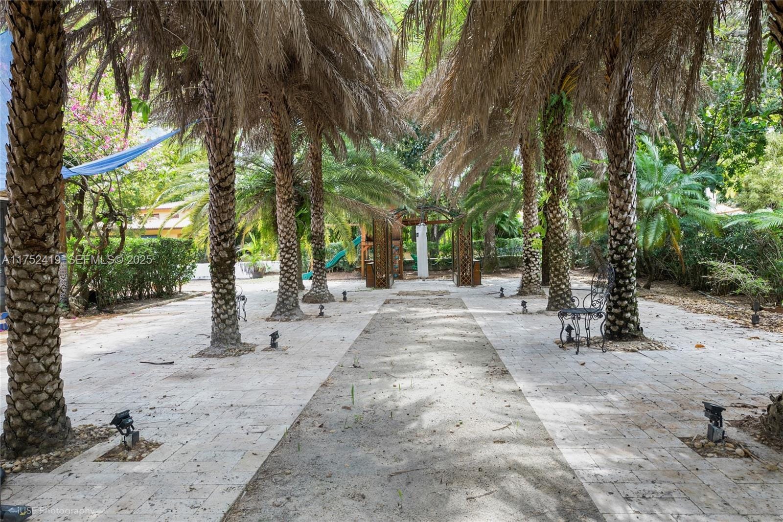 1624 Granada Boulevard, Coral Gables, FL 33134 photo 12