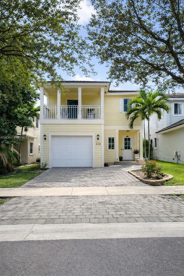232 SE 32nd Terrace, sold in Fernandos Place, Homestead, FL