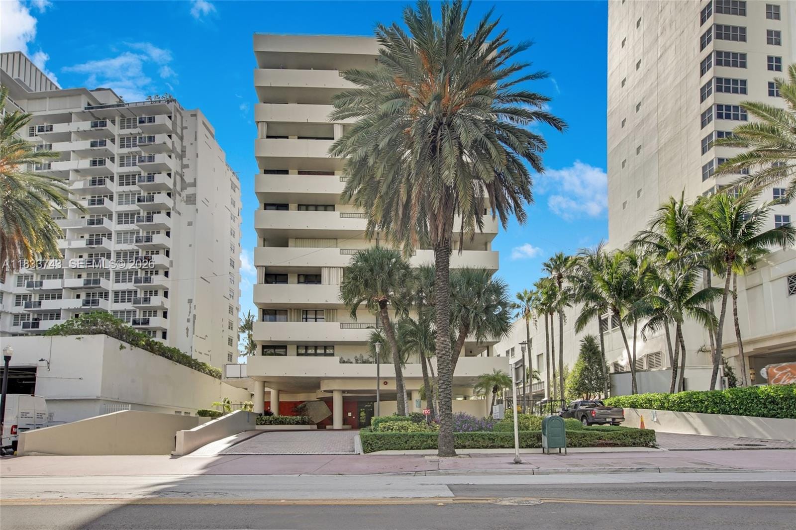 1621 Collins Avenue 504, Miami Beach, FL 33139 photo 2