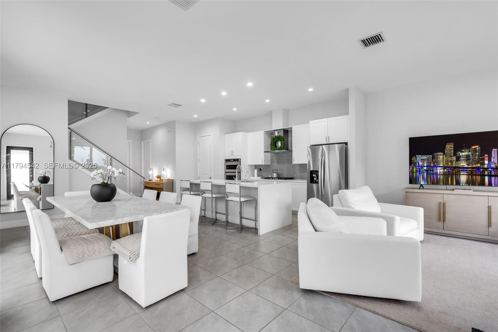 4445 NW 82nd Avenue, Doral, FL 33166 photo 4