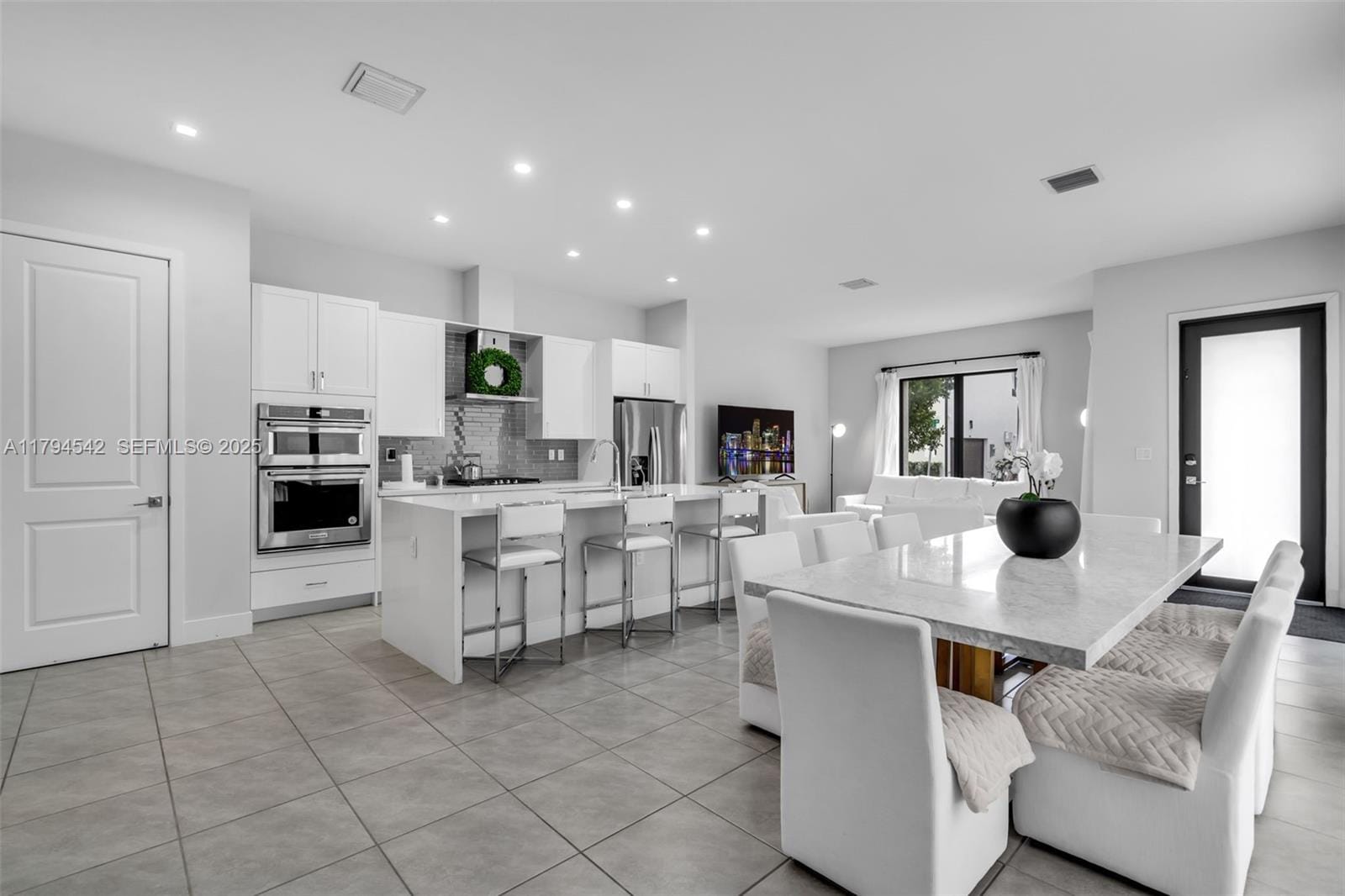 4445 NW 82nd Avenue, Doral, FL 33166 photo 5