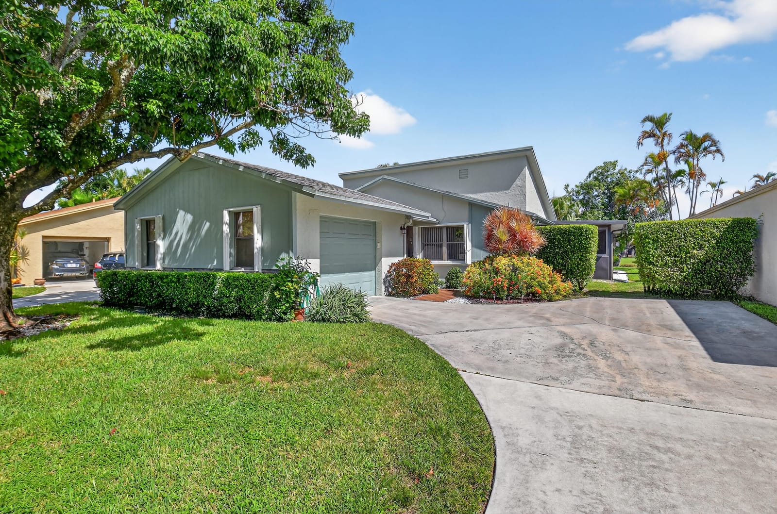2455 NW 10th Street, Delray Beach, FL 33445