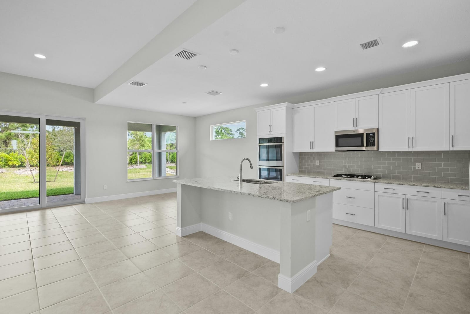 6435 High Pointe Circle, Vero Beach, FL 32967 photo 7