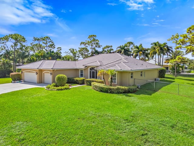 8732 Rodeo Drive, sold in Palm Beach Ranchettes, Lake Worth, FL