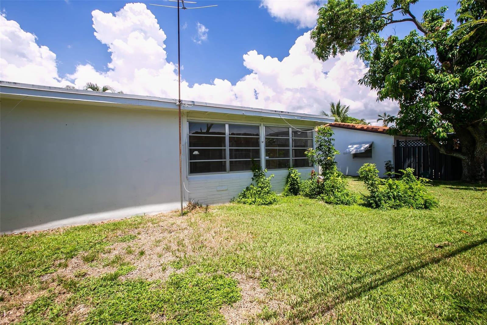 5402 NW 23rd Avenue, Fort Lauderdale, FL 33309 photo 11