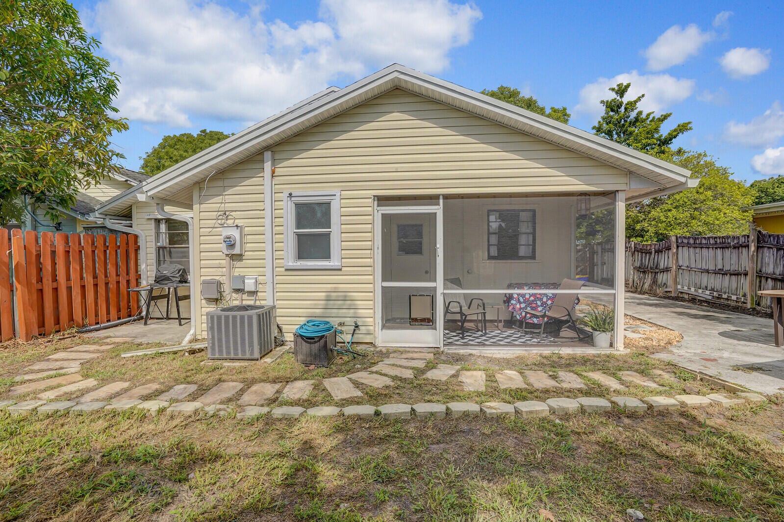8716 Crater Terrace — photo 5
