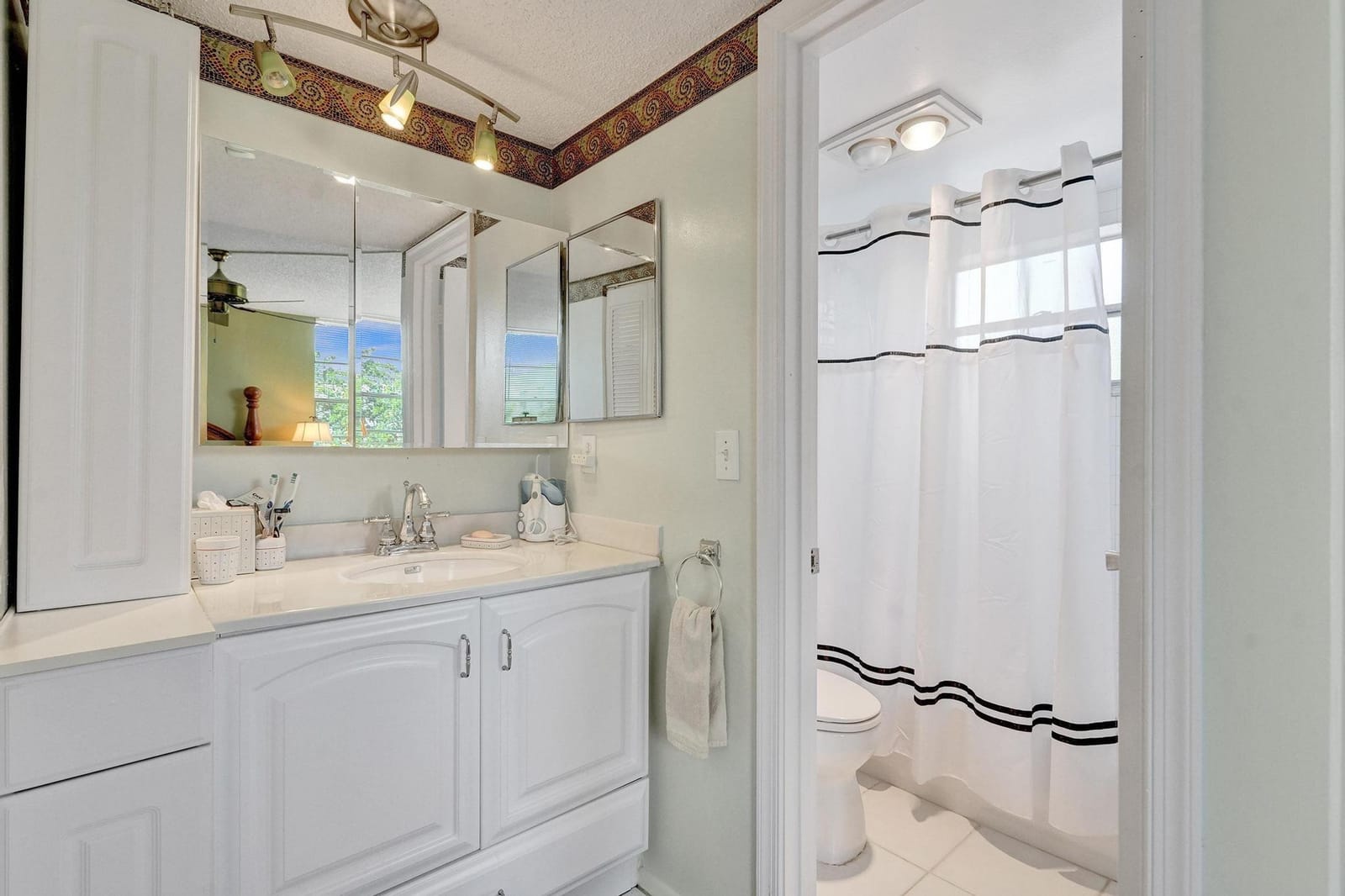 9340 Lagoon Place 309, Davie, FL 33324 photo 21