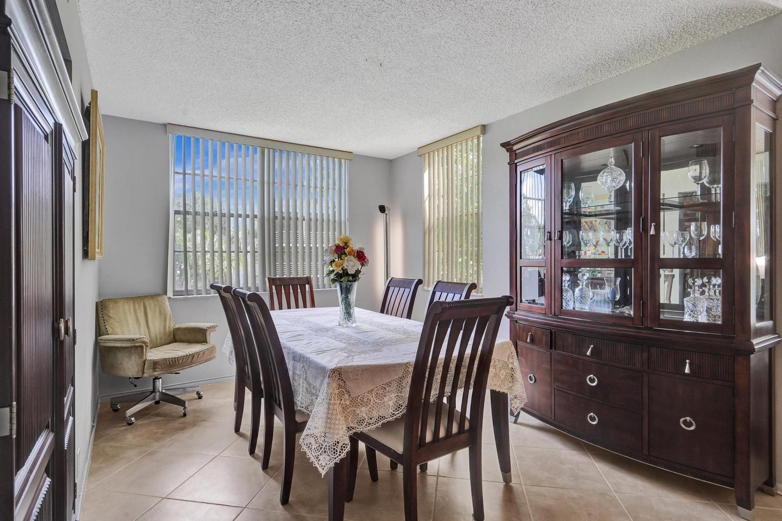 9340 Lagoon Place 309, Davie, FL 33324 photo 9