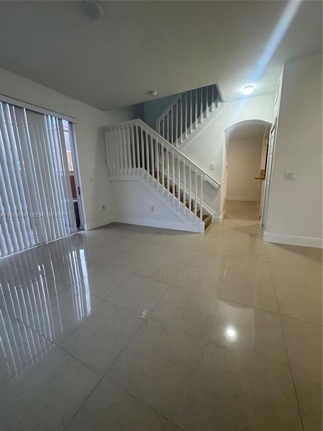 6141 NW 115th Place 355, Doral, FL 33178