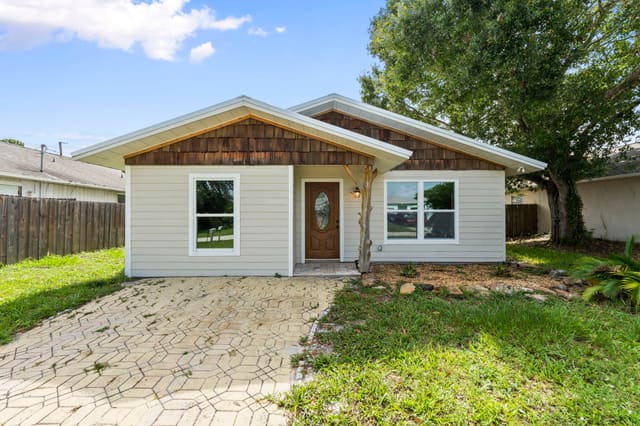 1320 21st Avenue SW, sold in Oslo Park Unit No 7, Vero Beach, FL
