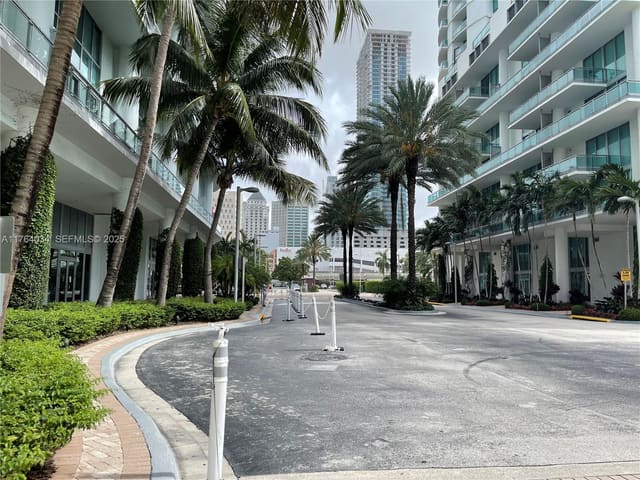 350 S Miami Avenue 2712, Miami, FL 33130