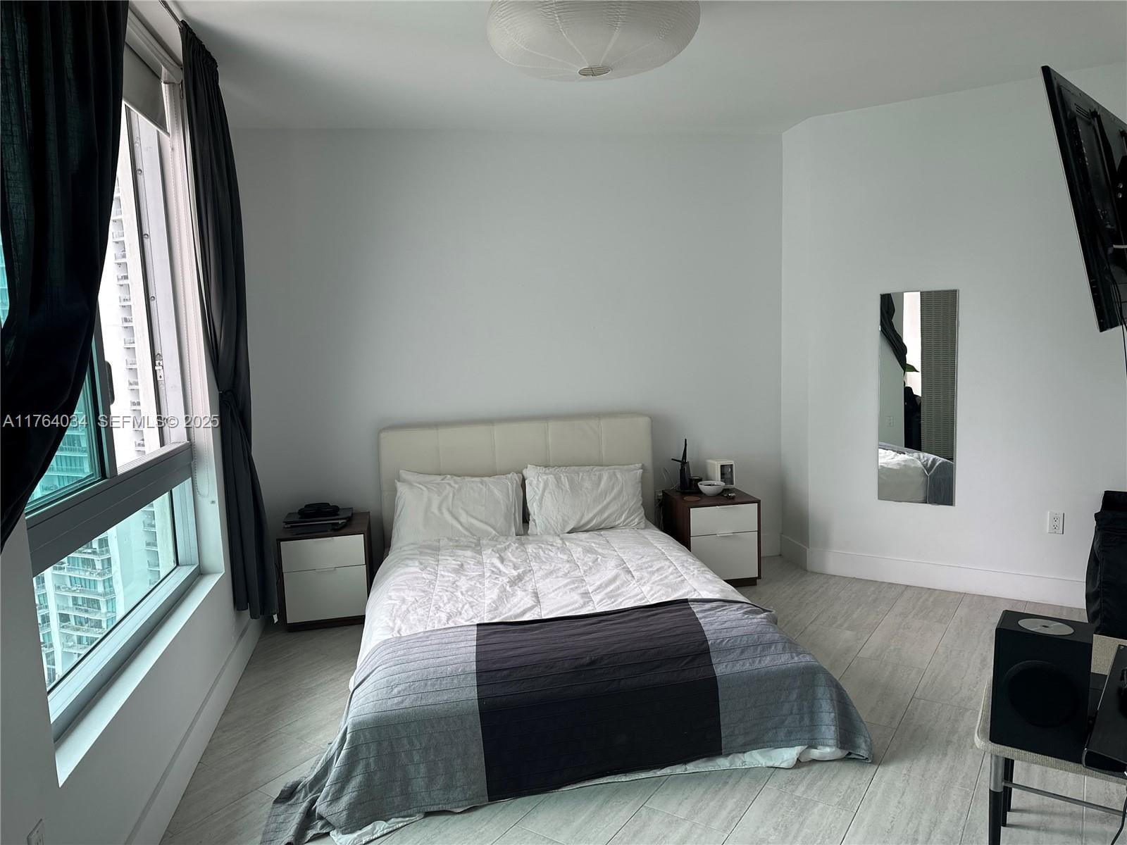 350 S Miami Avenue 2712, Miami, FL 33130 photo 4