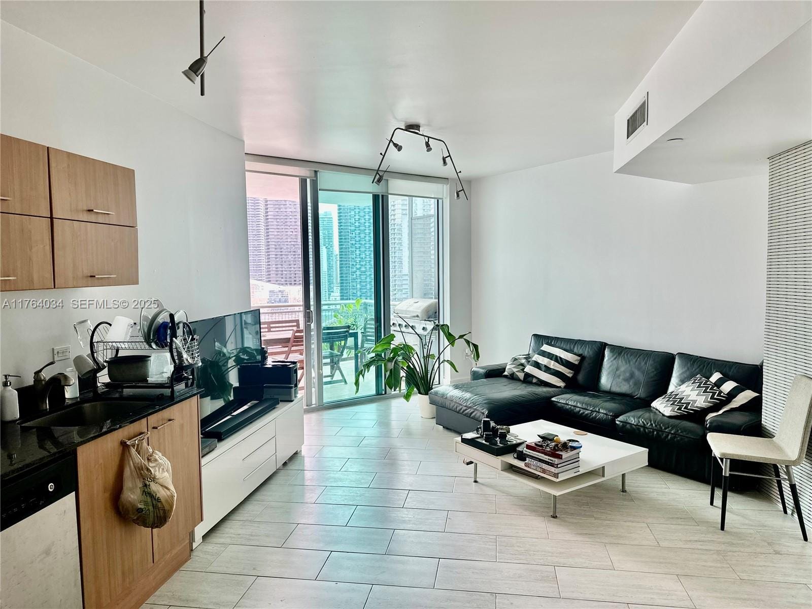 350 S Miami Avenue 2712, Miami, FL 33130 photo 5