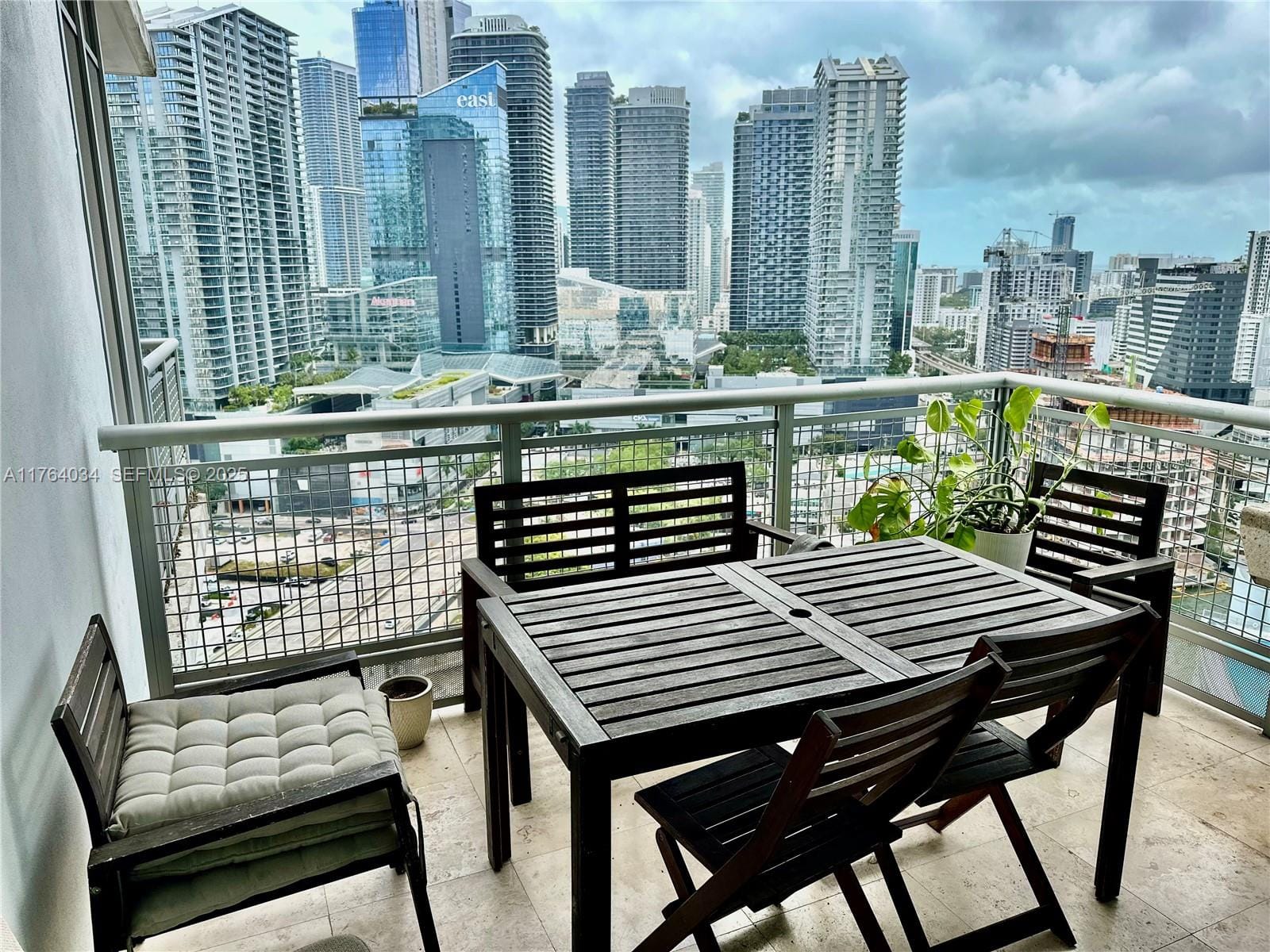 350 S Miami Avenue 2712, Miami, FL 33130 photo 9