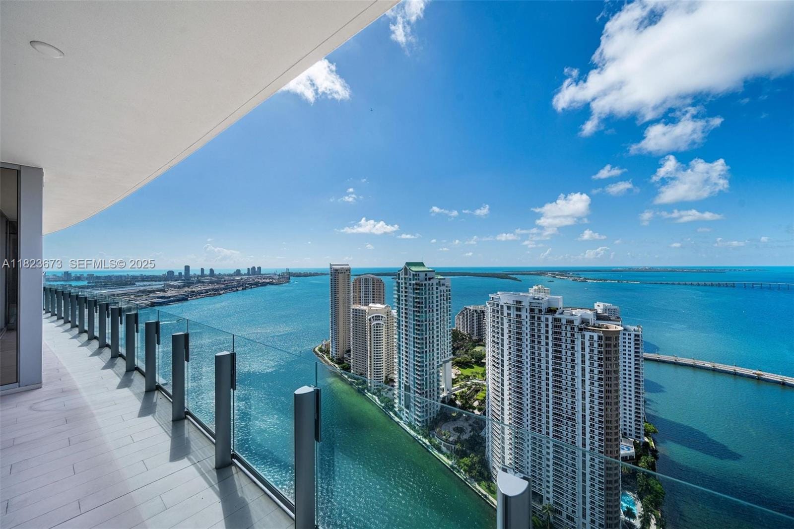 300 Biscayne Blvd Way 4301, Miami, FL 33131 photo 14