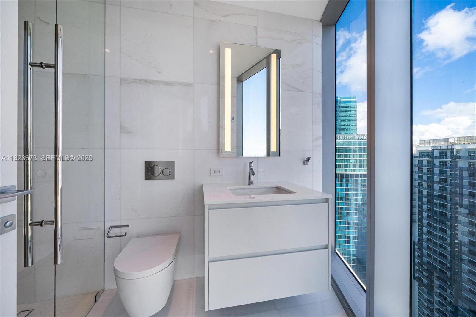 300 Biscayne Blvd Way 4301, Miami, FL 33131 photo 18