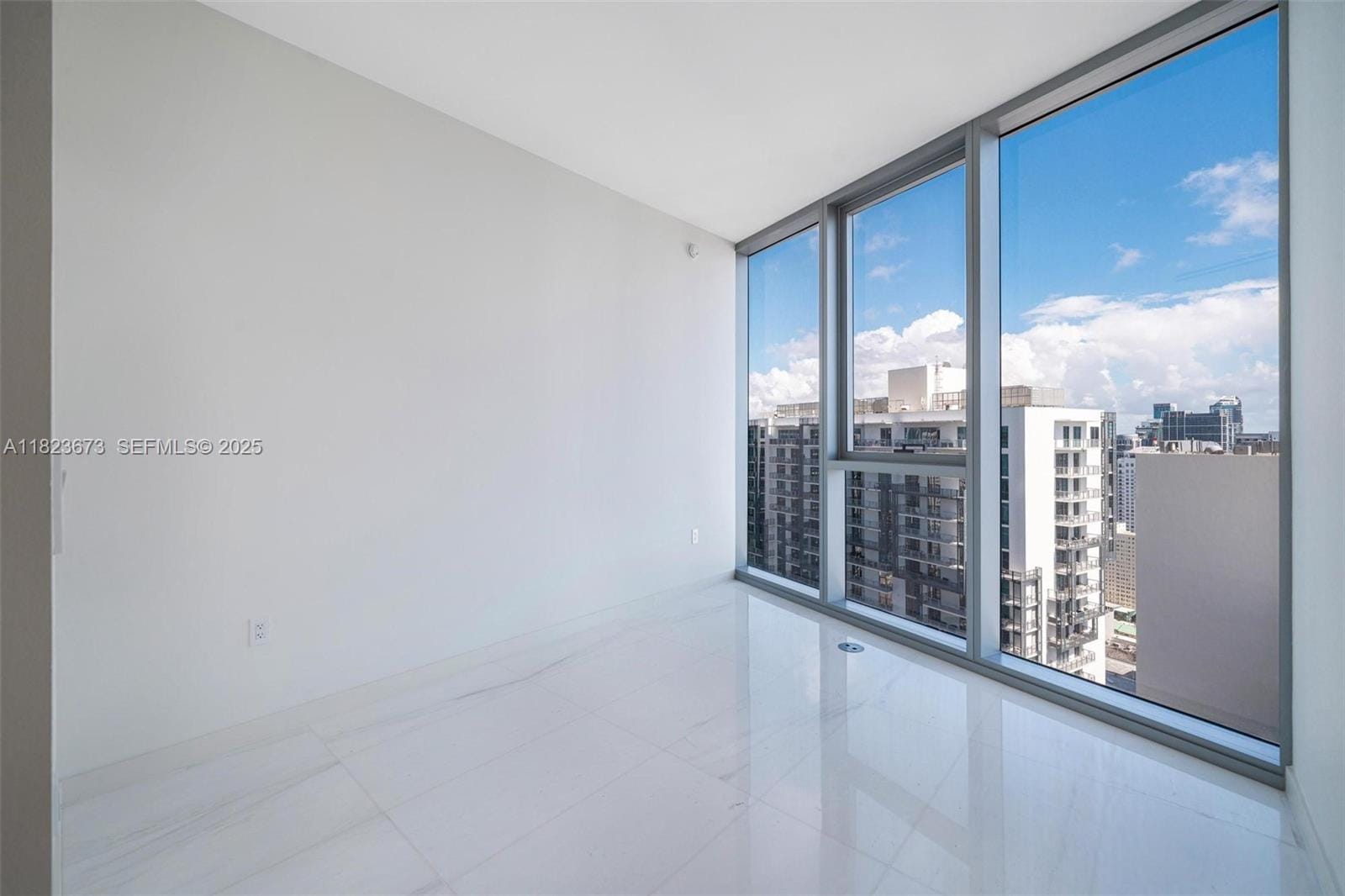 300 Biscayne Blvd Way 4301, Miami, FL 33131 photo 19