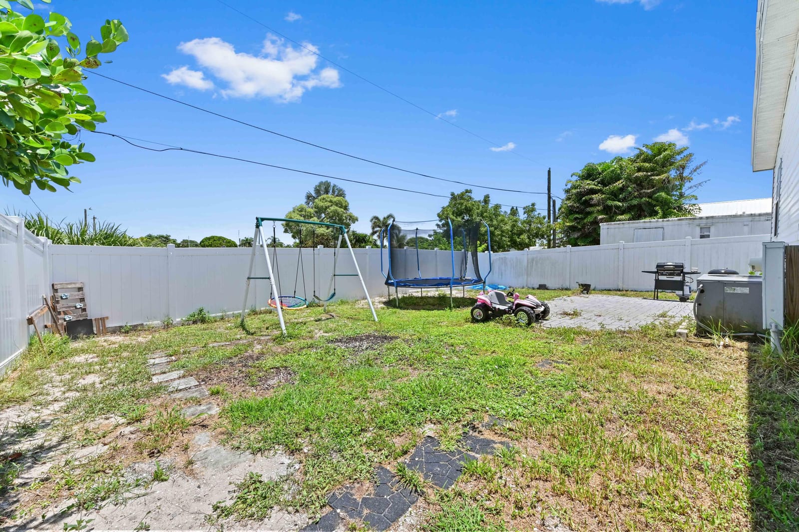 8169 SE Eagle Avenue, Hobe Sound, FL 33455 photo 23