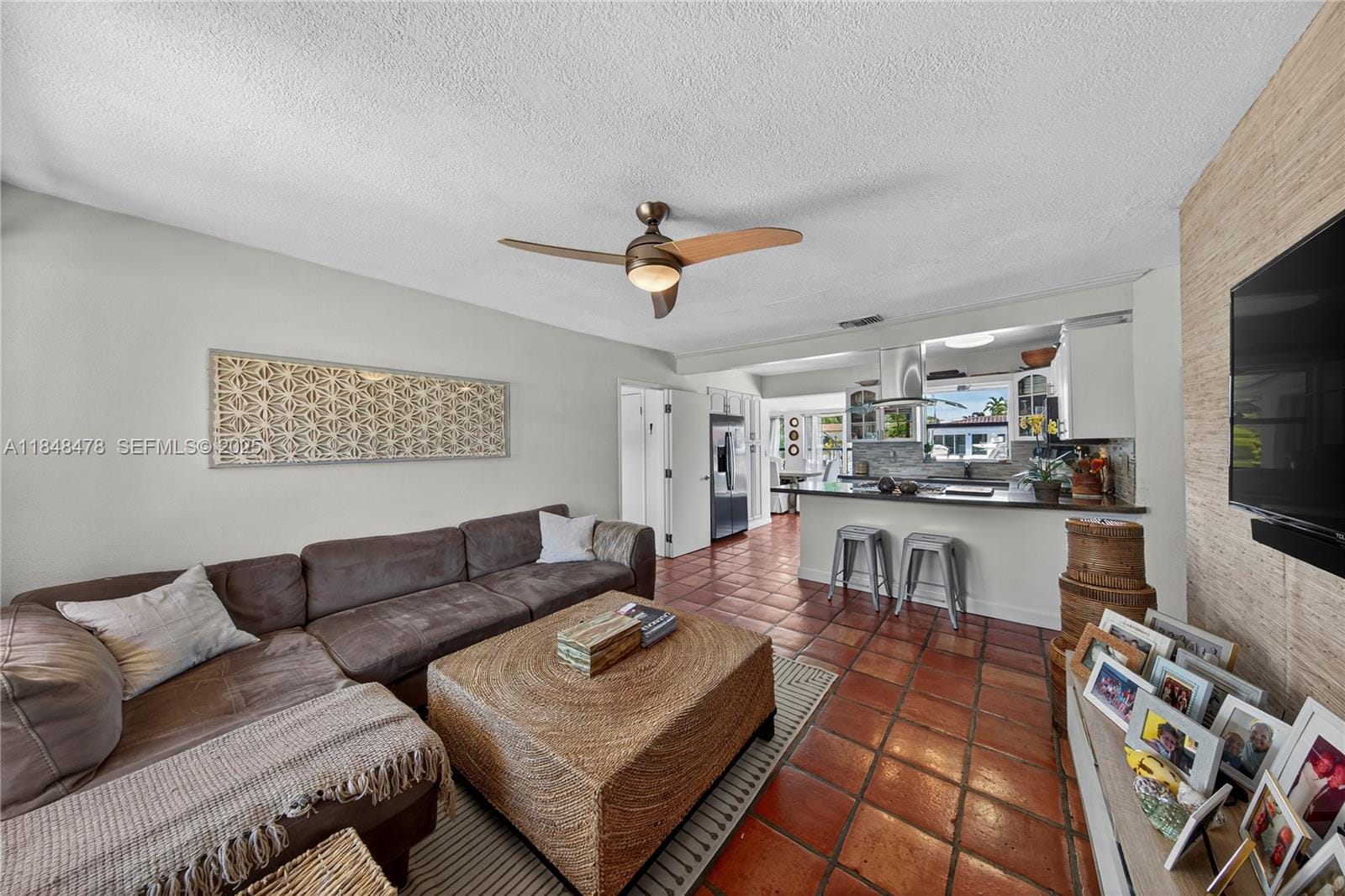 1013 Orange Isle — photo 3