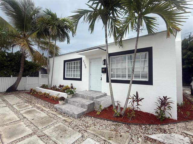 2190 SW 16th Street, sold in East Vedado, Miami, FL