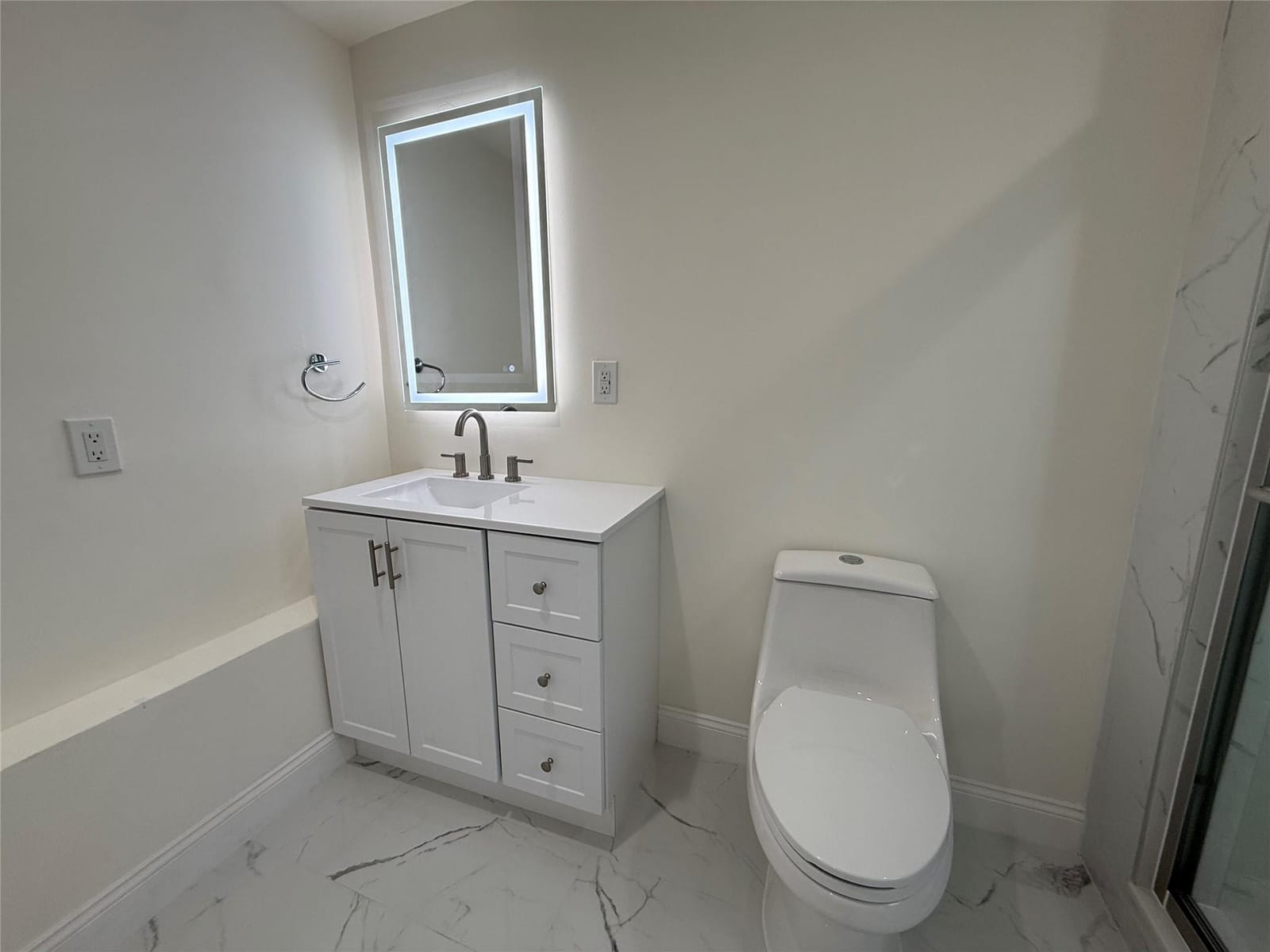 2190 SW 16th Street, Miami, FL 33145 photo 20
