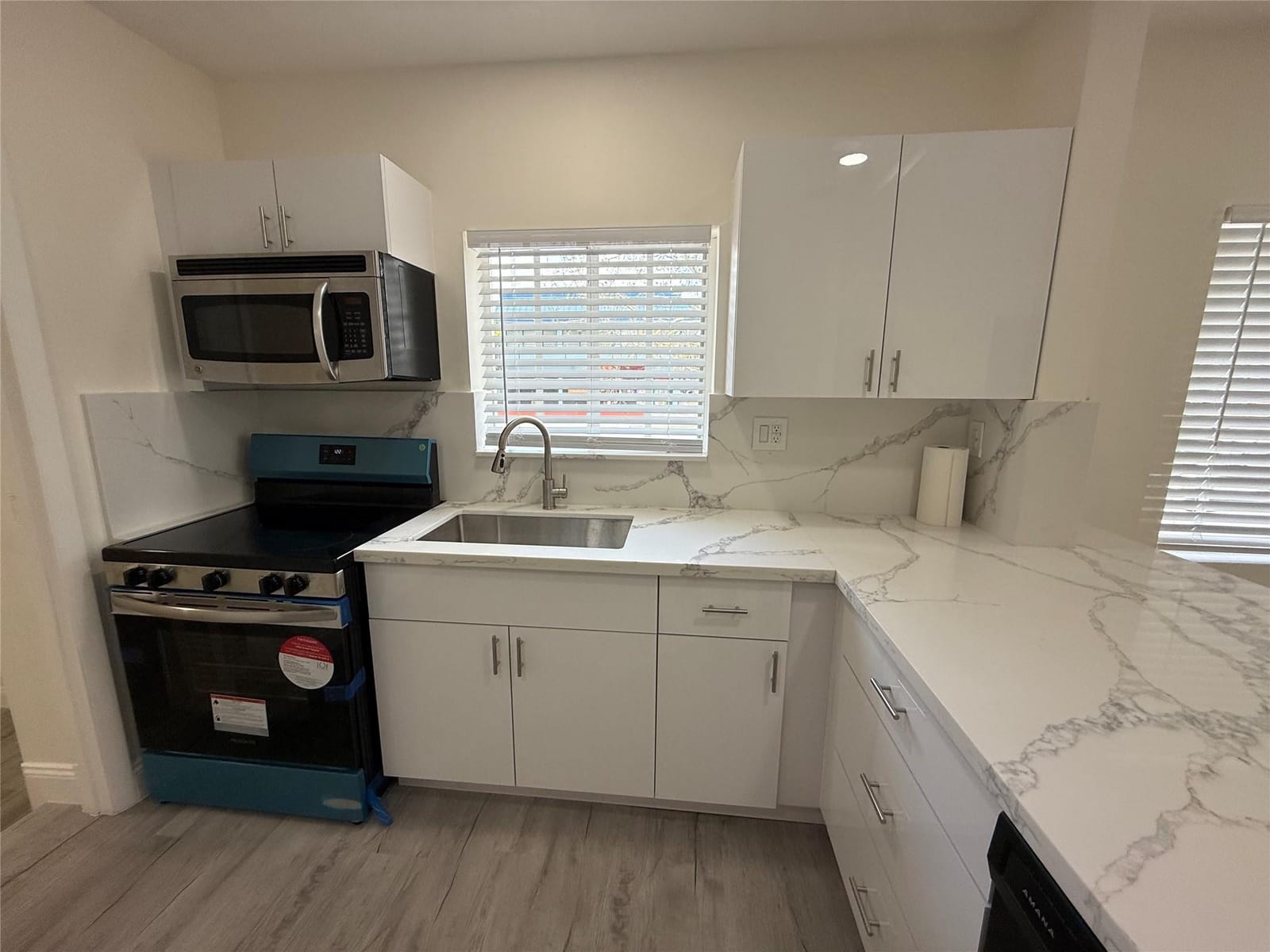2190 SW 16th Street — photo 5